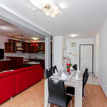 Mrs Brightside Apartman