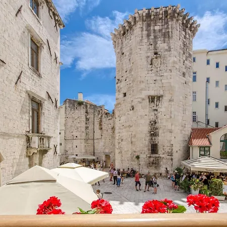 Appartement Mrs Brightside Split