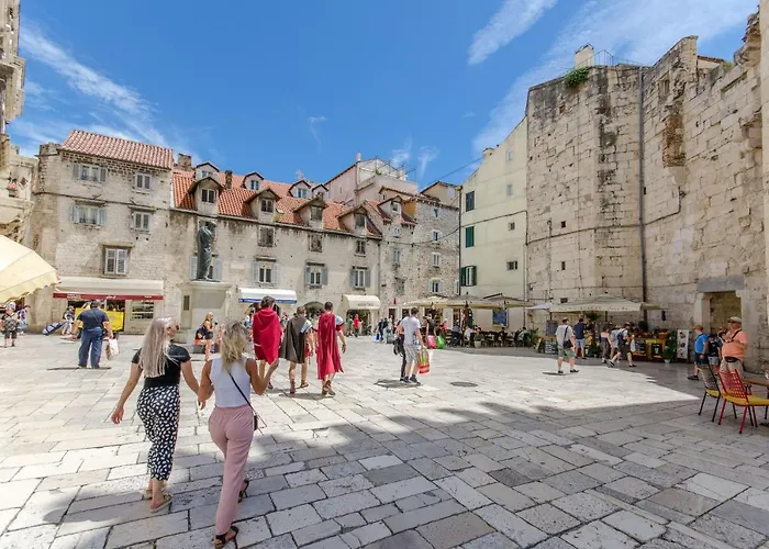 Mrs Brightside Апартаменти Спліт